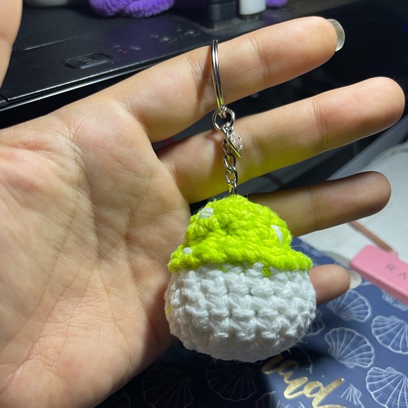 Mushroom Keychain - Picture 2 of 4